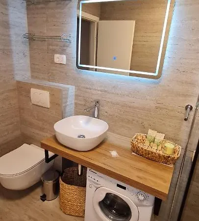 Riva بيت ضيافة سبليت