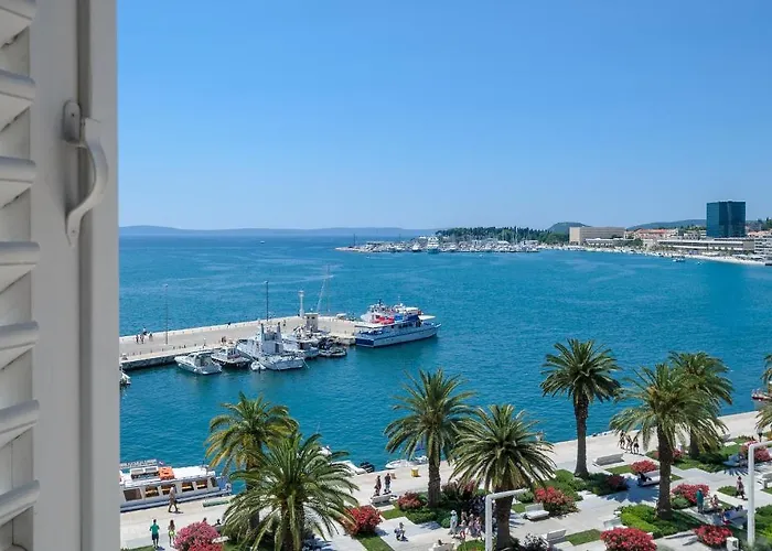 Riva Apartments Gostinjska kuća Split