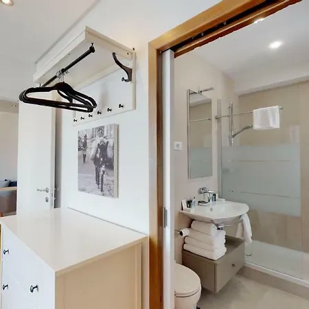 Riva Apartments Guest house