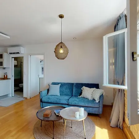 Riva Apartments Guest house Split