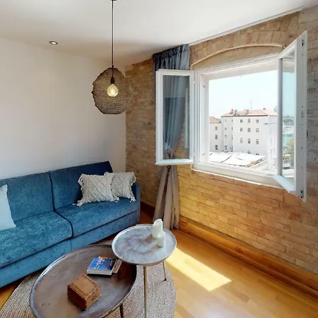 Riva Apartments 4* Split