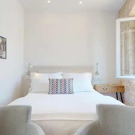 Riva Apartments Guest house 4*